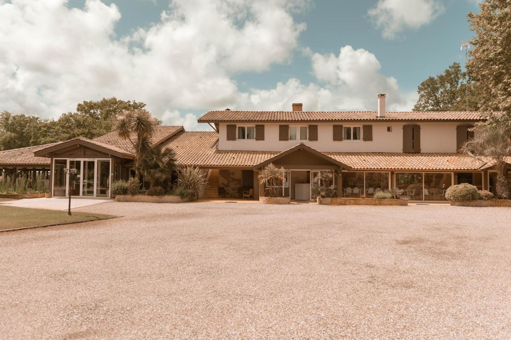 Hotel La Ferme D'En Chon بيسكاروس المظهر الخارجي الصورة